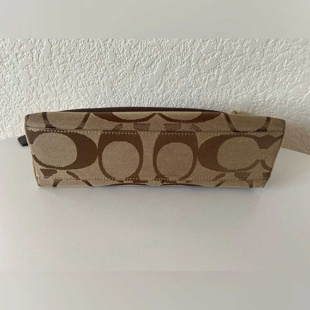 Y2K Signature Coach Brown & Tan Bag - Picture 5 of 9